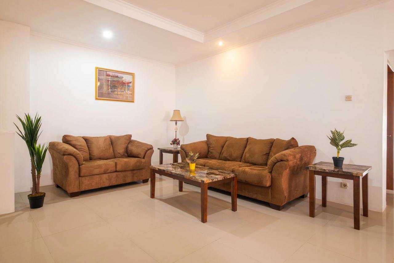 Reddoorz Near Exit Toll Moh. Toha Hotel Бандунг Екстериор снимка
