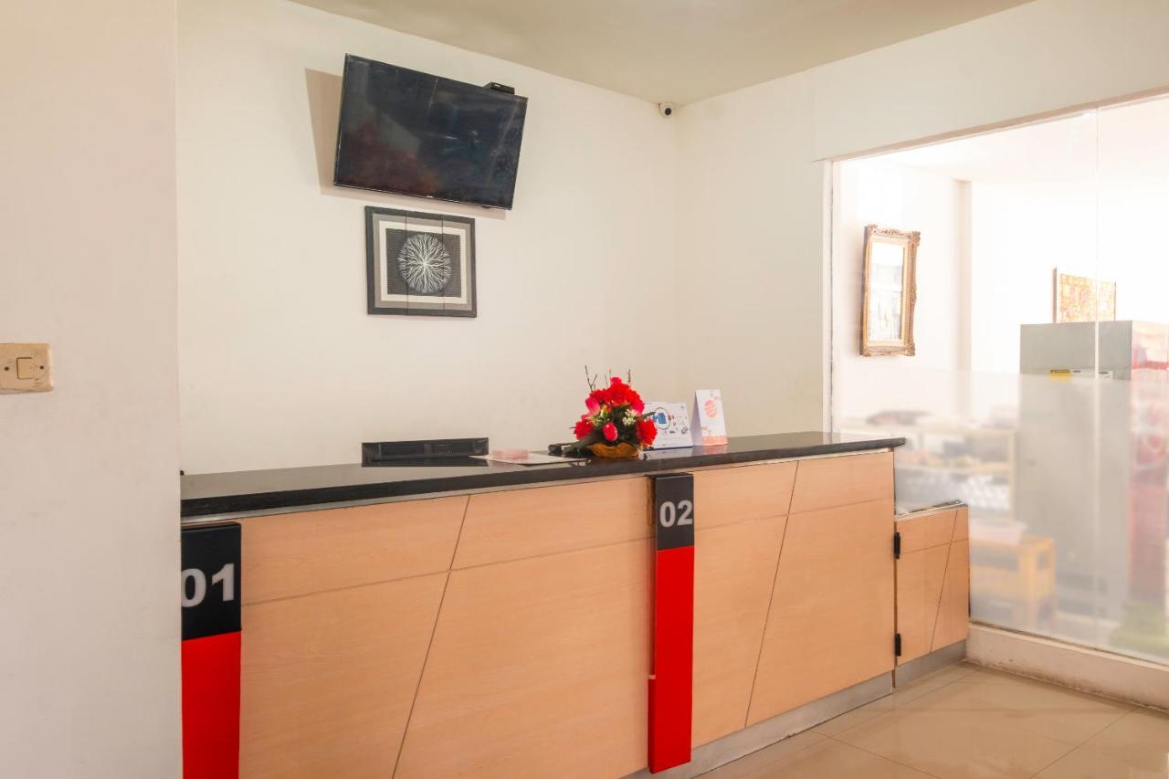 Reddoorz Near Exit Toll Moh. Toha Hotel Бандунг Екстериор снимка